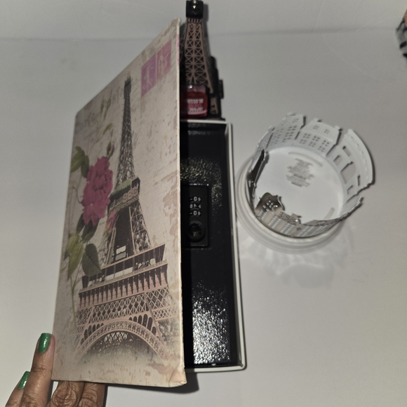 Bath & Body Works Eiffel Tower Sanitizer Holder, Candle Holder, And Book Safe - Picture 10 of 12